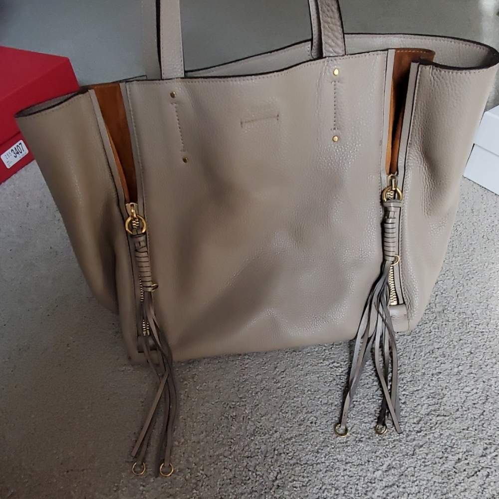 COPY - Chloe Milo tote in grey and camel